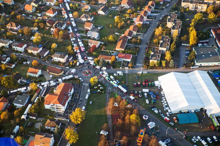 Vue aérienne de la Foire Simon et Jude à Habsheim
